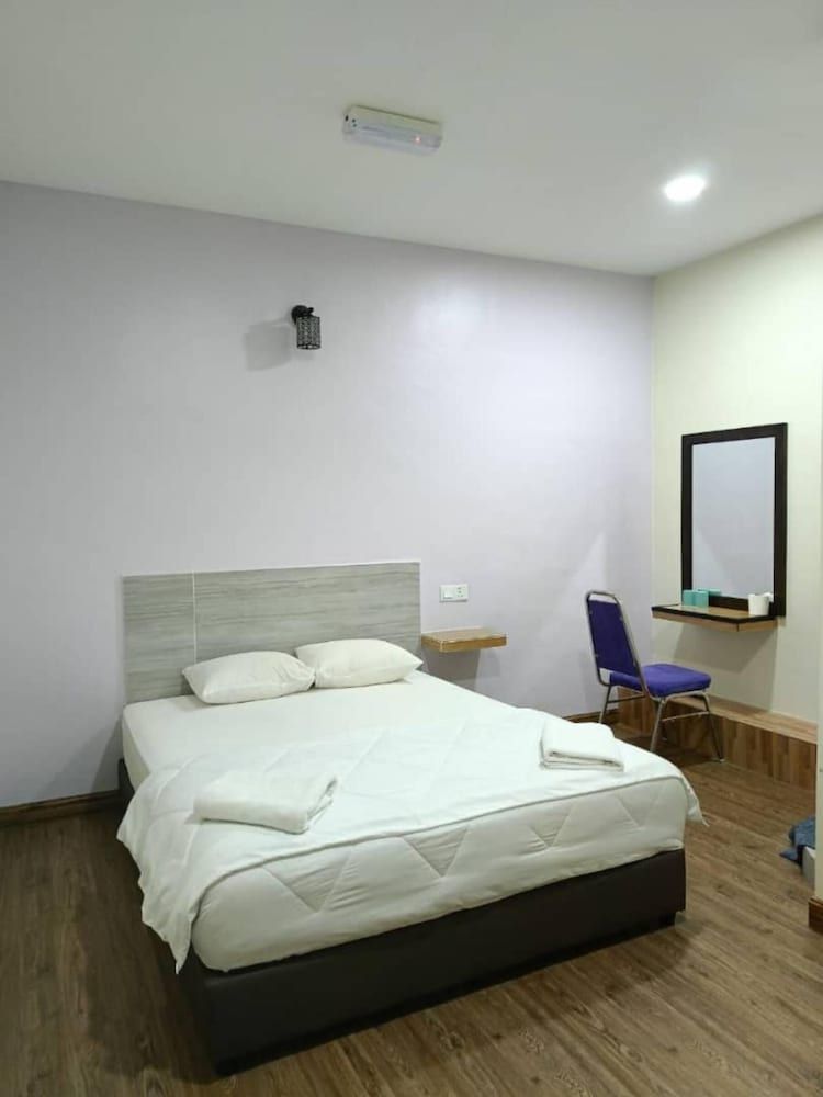Hotel Bestari Comfort Double Room 2