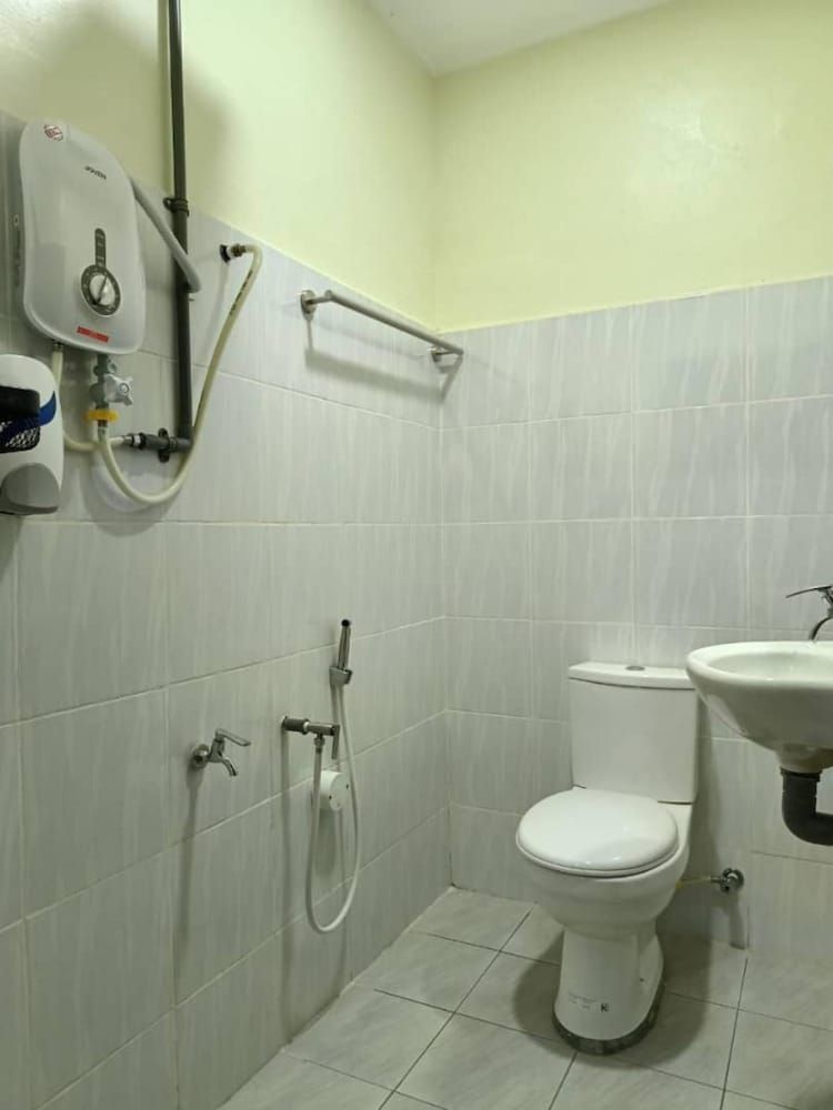 Hotel Bestari Deluxe Single Room 4