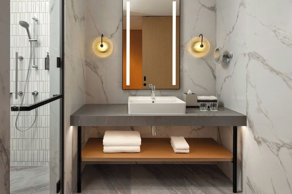 Sheraton Johor Bahru Deluxe Room, 1 King Bed 6