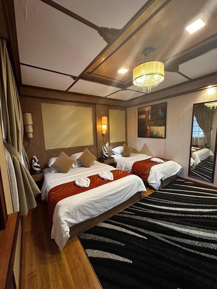 Perhentian Island Coralview Resort Luxury Triple Room 4