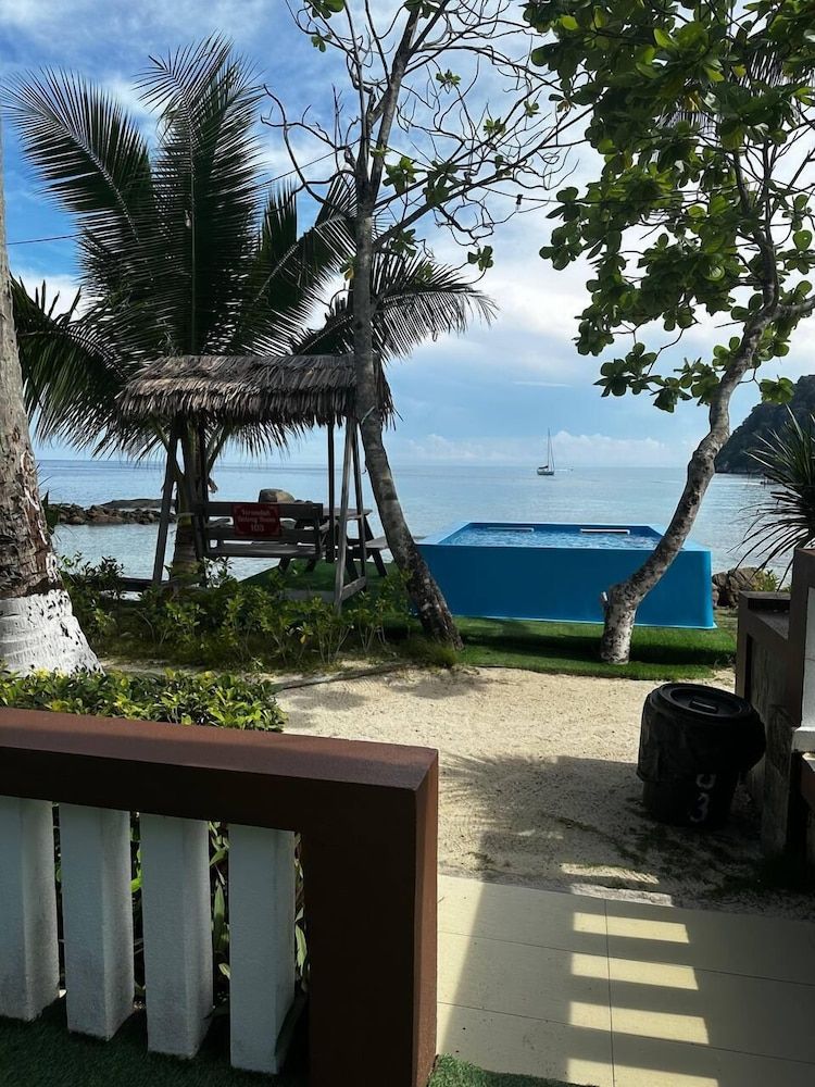 Perhentian Island Coralview Resort Luxury Triple Room 24