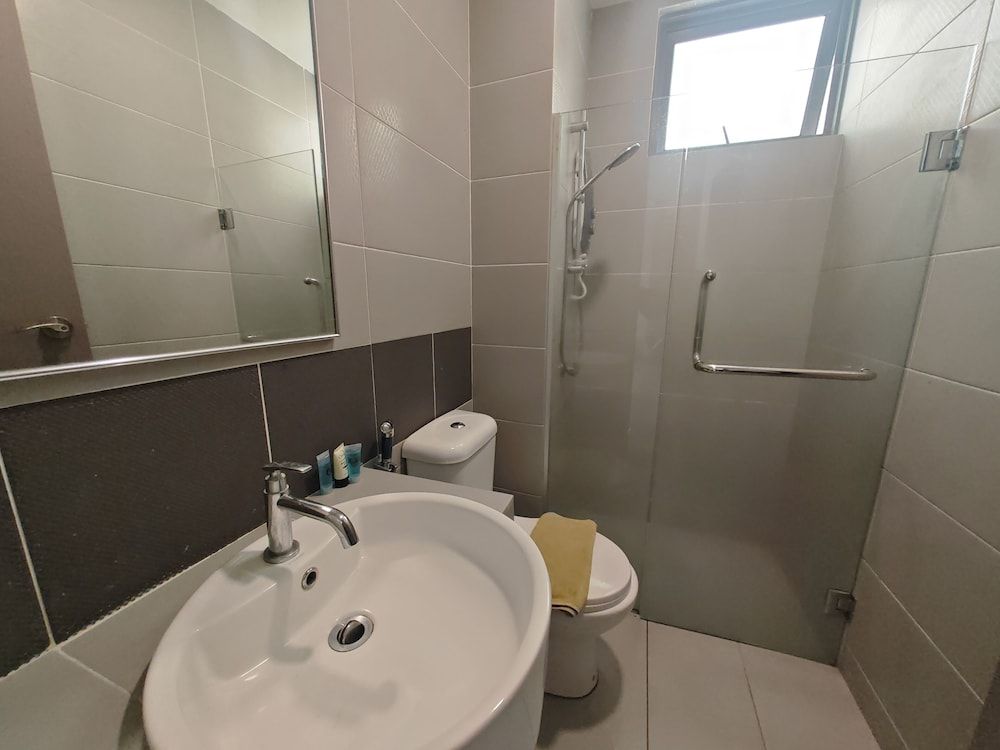 Amerin Suites Kuala Lumpur by VP Comfort Apartment, 2 Bedrooms, Balcony, City View 9