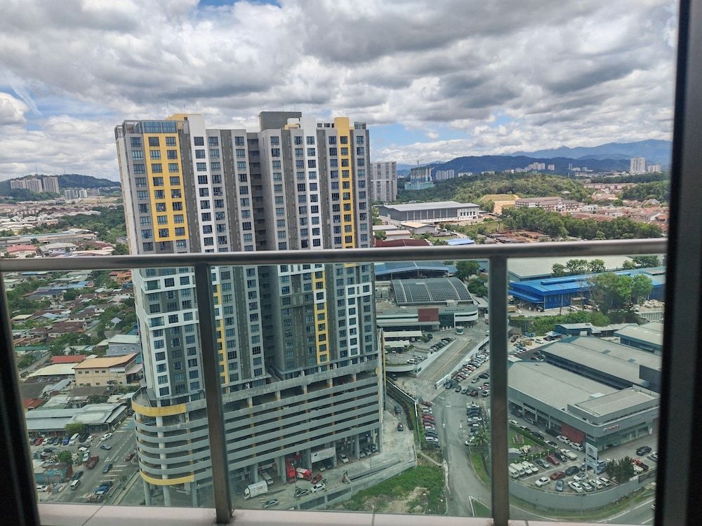 Amerin Suites Kuala Lumpur by VP Comfort Apartment, 2 Bedrooms, Balcony, City View 7
