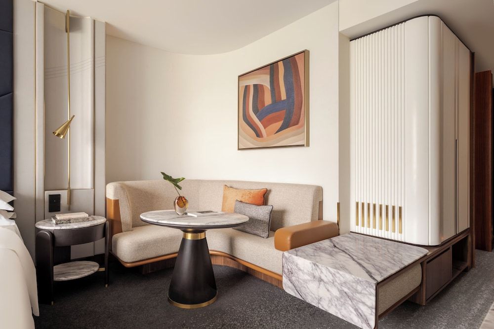 Kimpton Naluria Kuala Lumpur by IHG Room, 1 King Bed, City View (Essential) 3