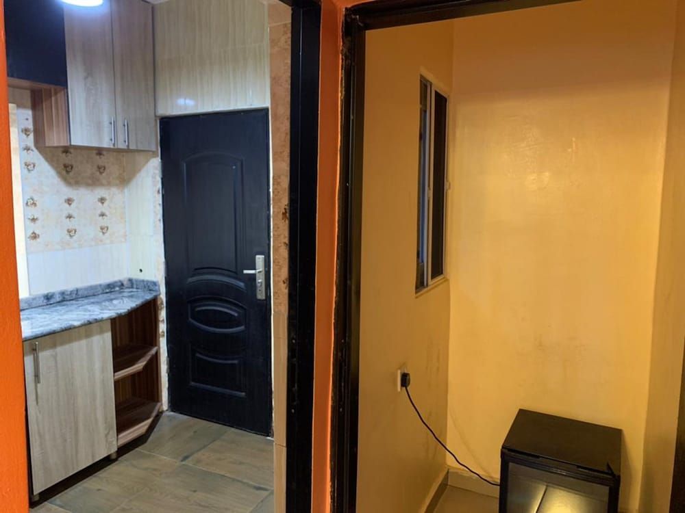 Garden View Holiday Cottage Superior Room 2