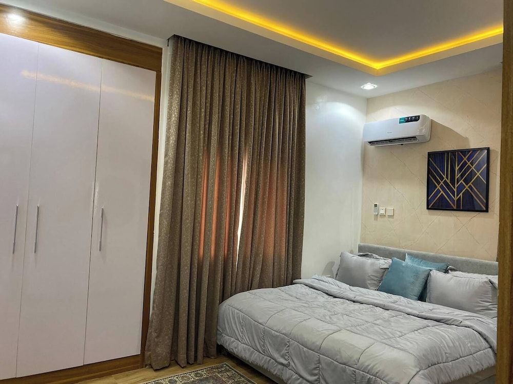 Economy Room, Balcony, City View