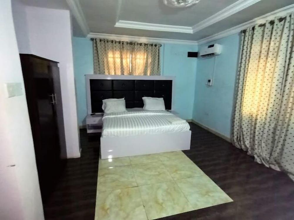 Deluxe Room, Balcony, City View