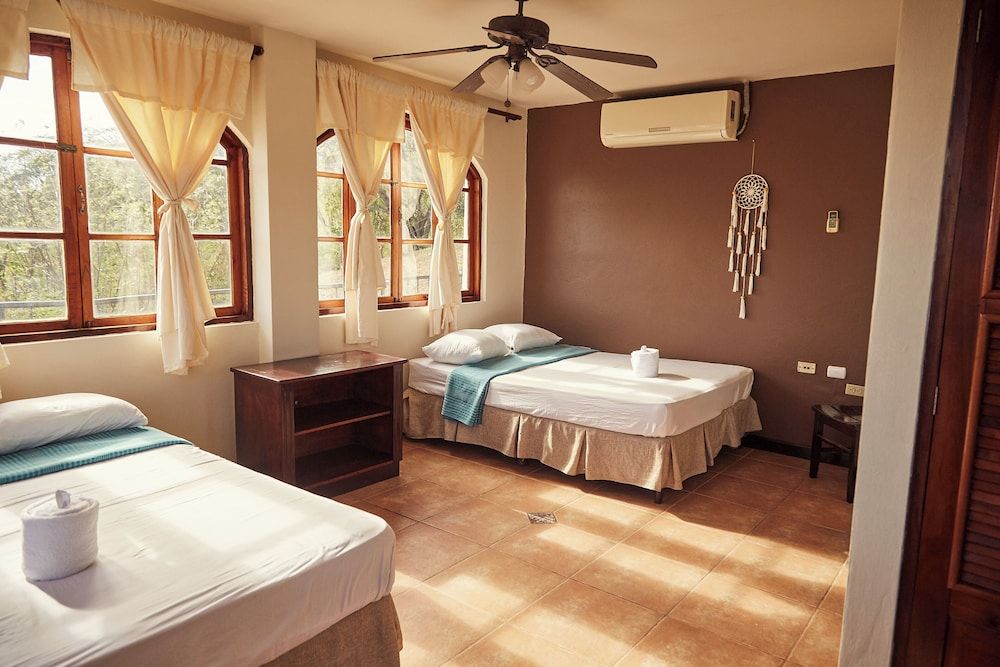 Quadruple Room with Private Bathroom