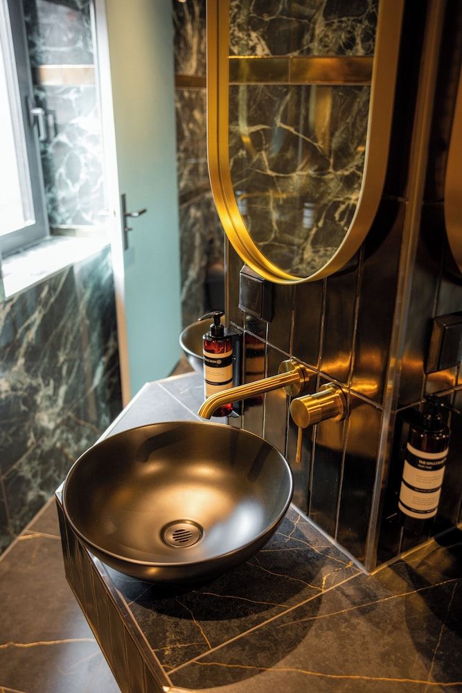 PJs Hostel Single Cocoon 10