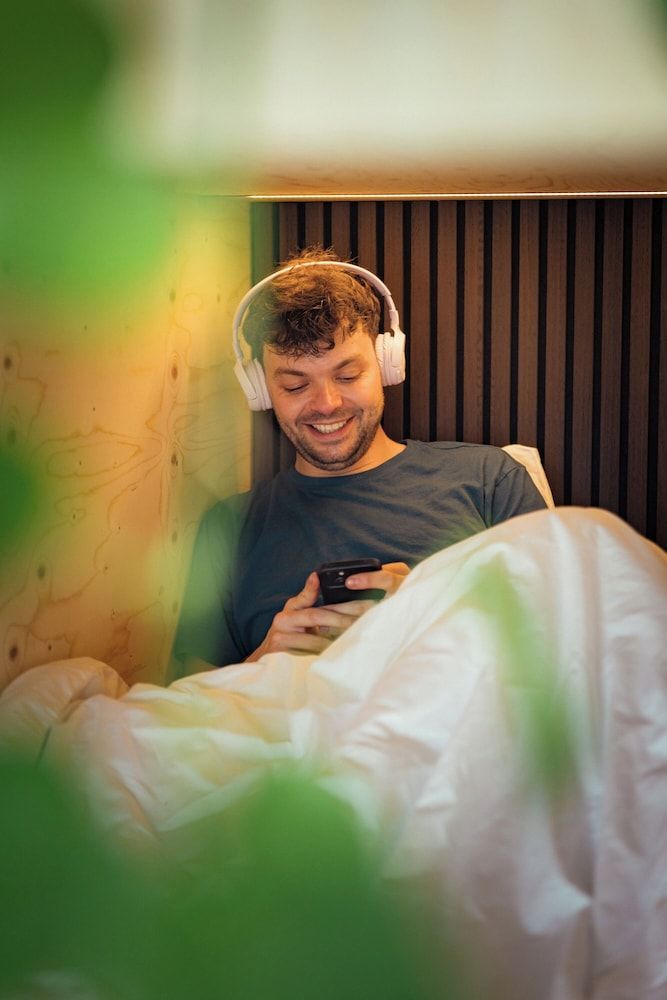 PJs Hostel Single Cocoon 2