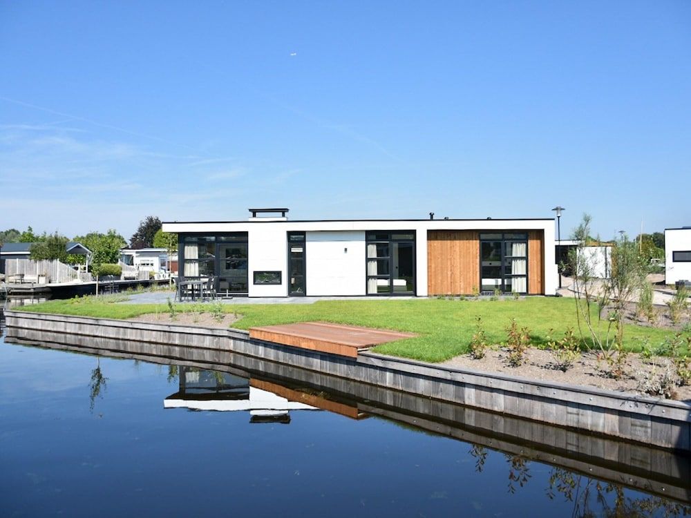 Loosdrecht Water Villa House 22