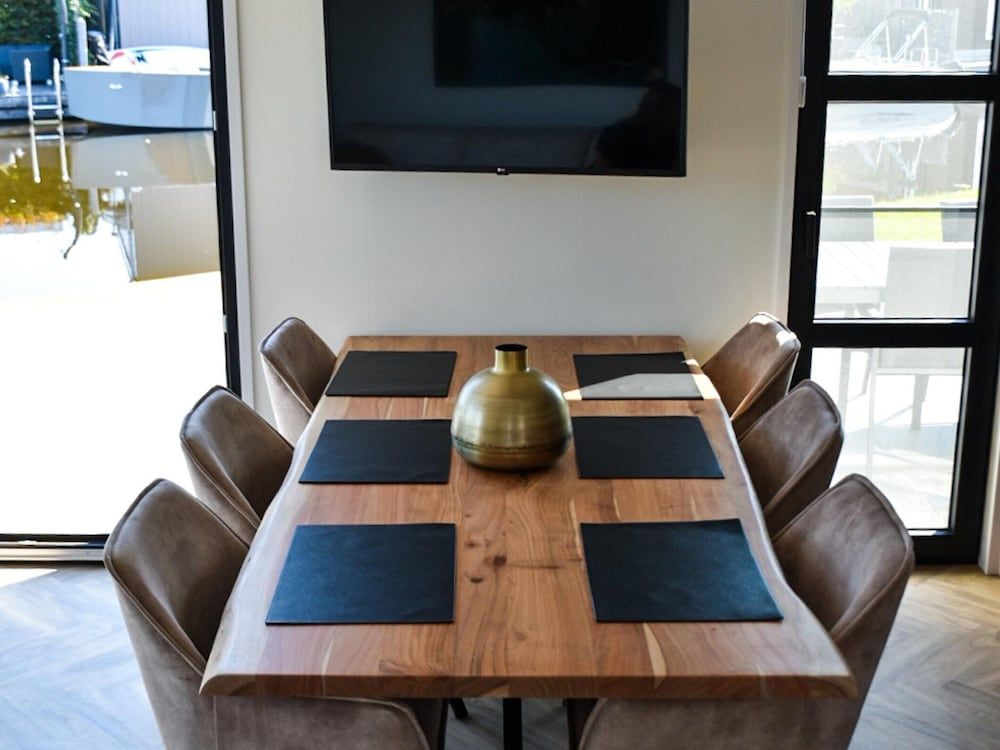 Loosdrecht Water Villa House 14