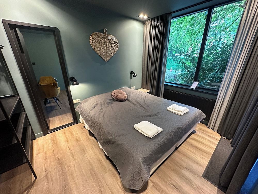 Hotel Zee Bergen Luxury Quadruple Room