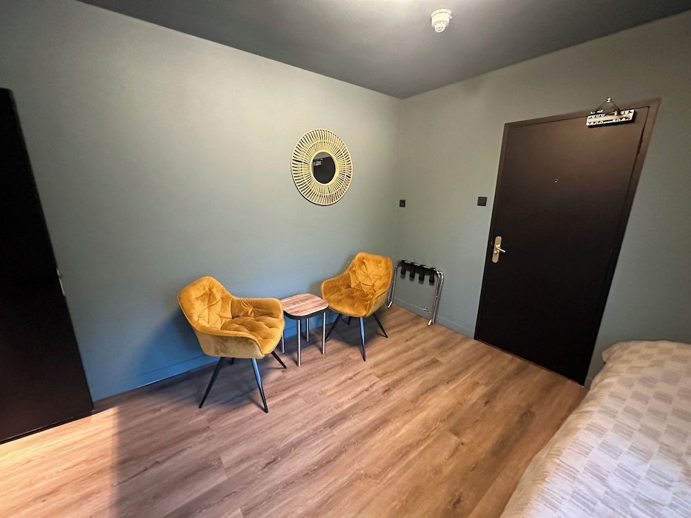 Hotel Zee Bergen Luxury Quadruple Room 5