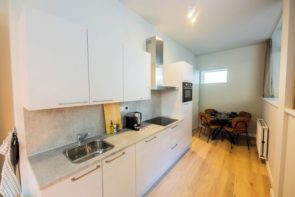 Alphabet Apartments Westersingel Apartment - 4 Single Beds 18