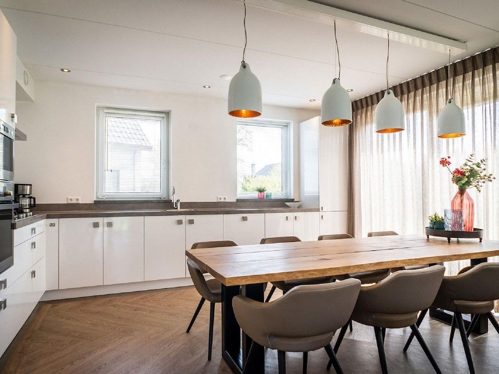 Classic Villa, 4 Bedrooms