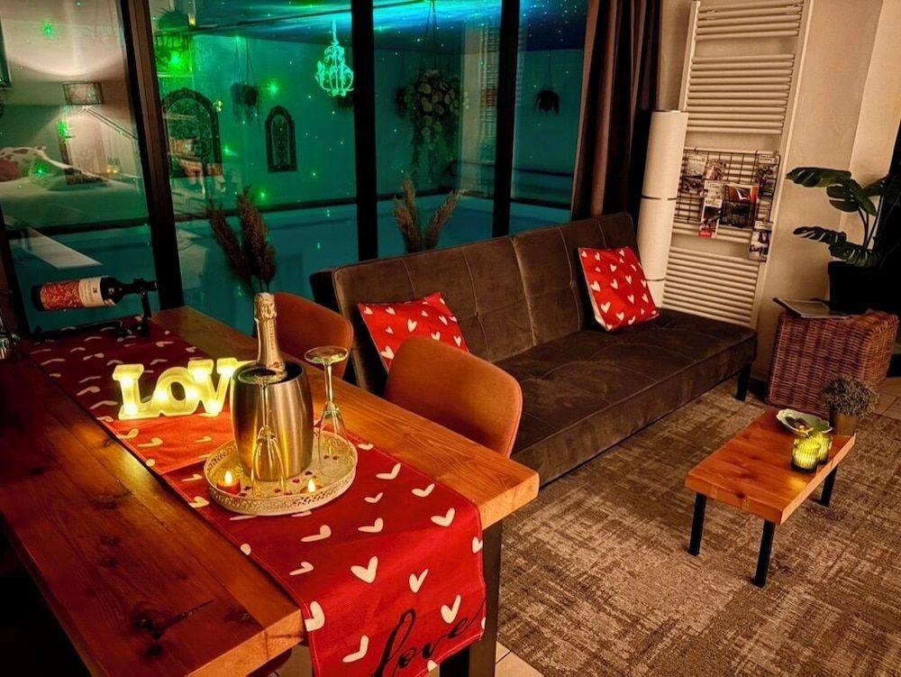 B&B Wellness Soest Deluxe Bungalow, Private Pool, Garden View 13