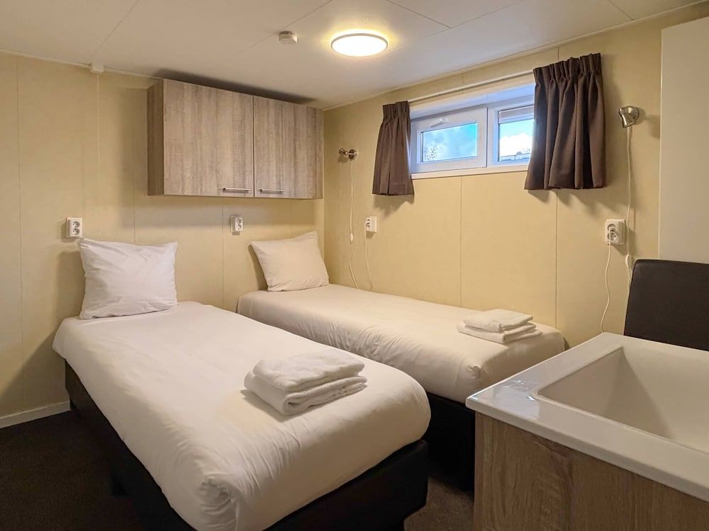 Standard Bungalow, 3 Bedrooms, Overwater