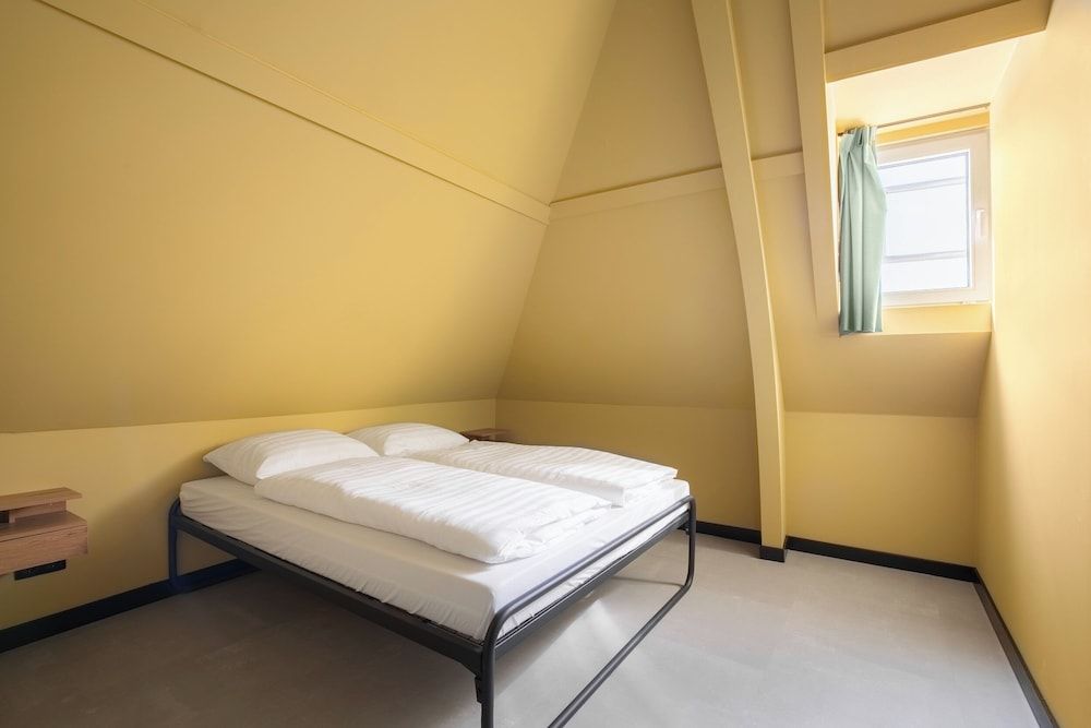 CoolDocks Double Room