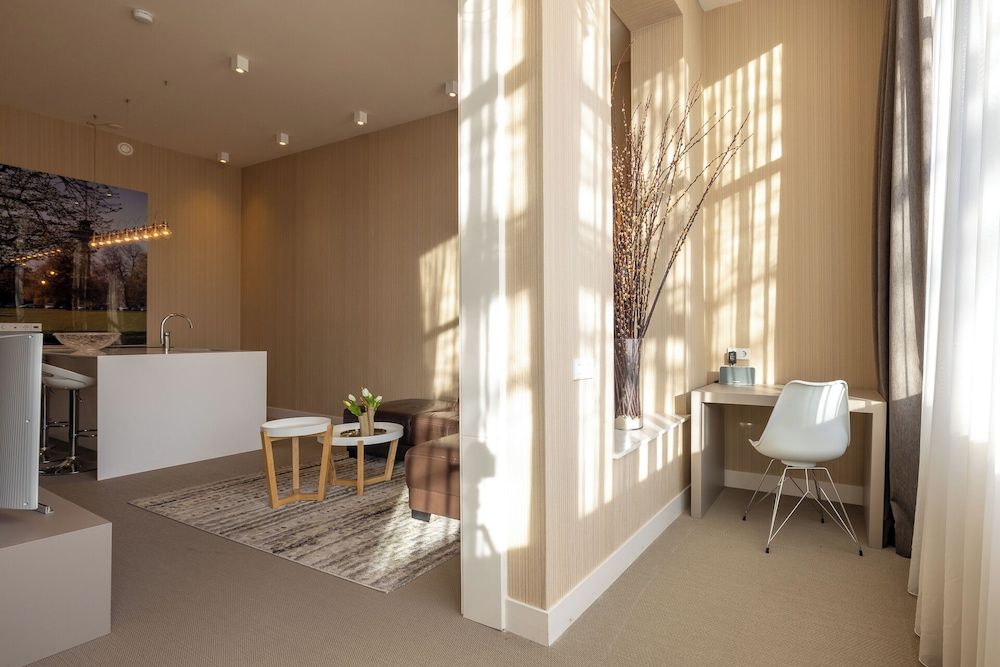Deluxe Suite, Garden View