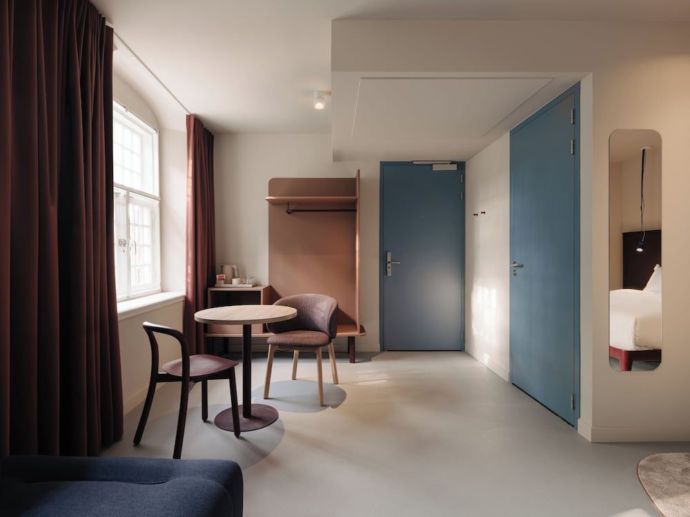 Conscious Hotel Oudegracht Utrecht Big Double with Sofa 3