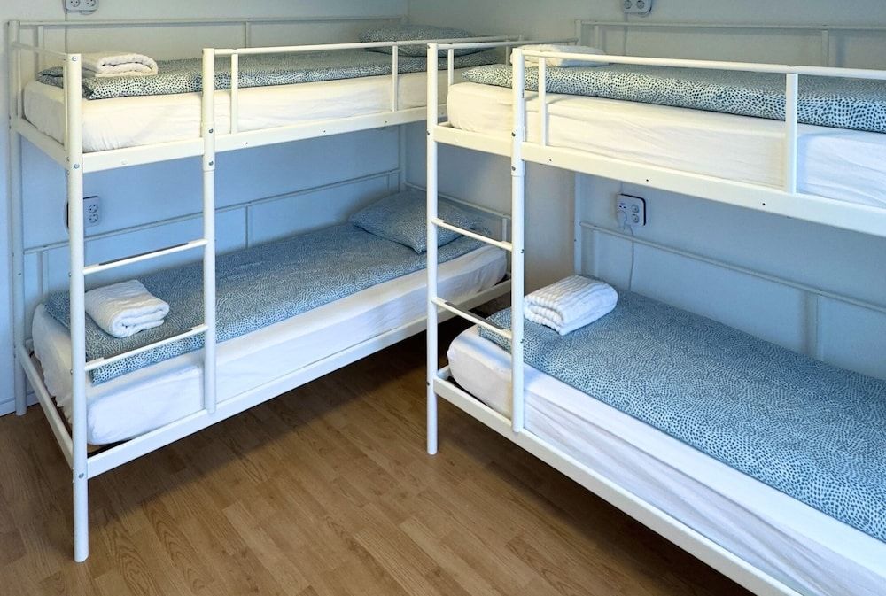 Shared Dormitory, Women only (4 beds)