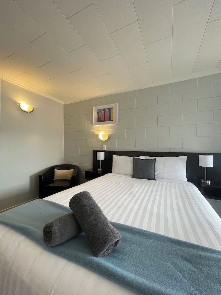 Deluxe Studio, Non Smoking, Private Bathroom