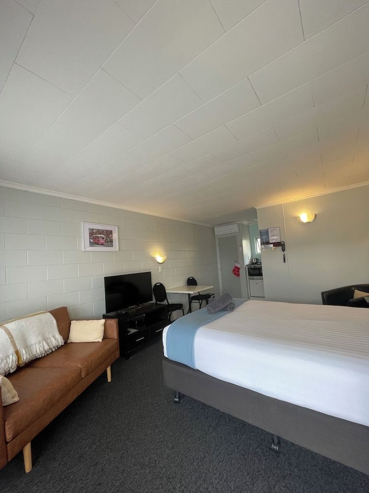 Deluxe Studio, Non Smoking, Private Bathroom