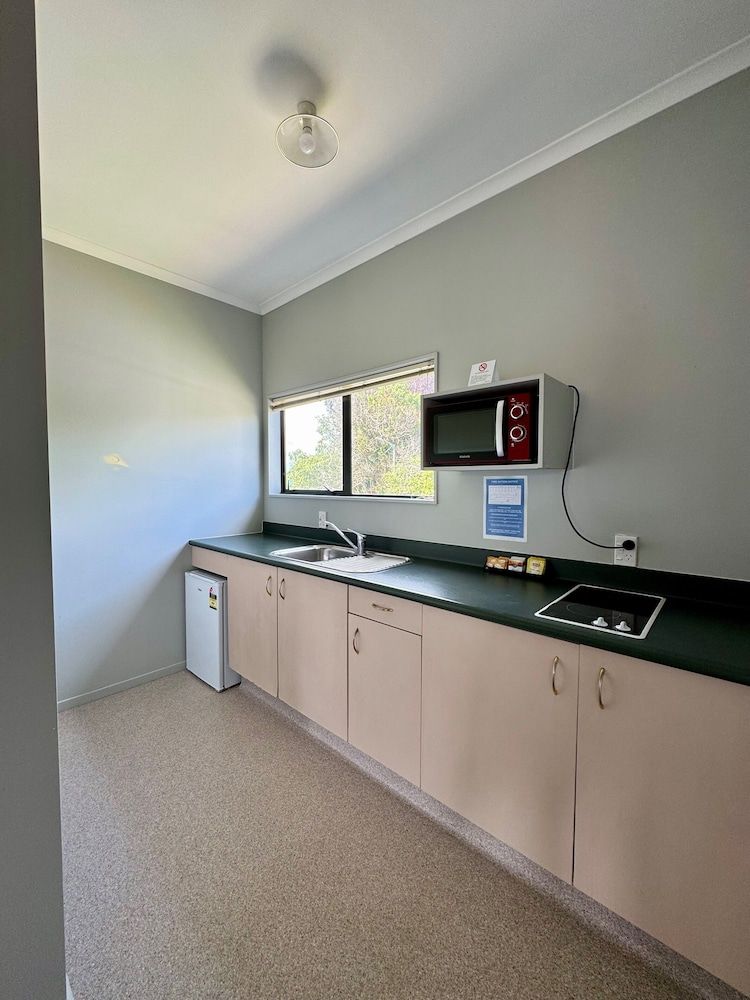 O'Reilly's Motel Executive Studio Suite 4