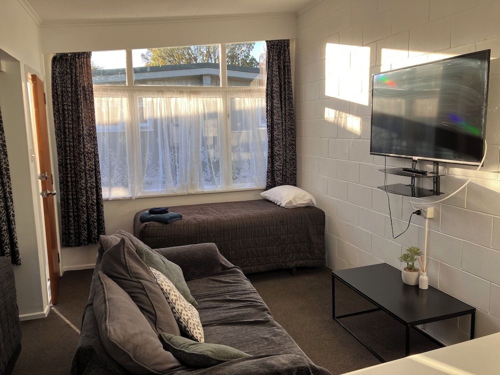 Trentham Motel Comfort Studio, Multiple Beds, Non Smoking, Pets Allowed 6