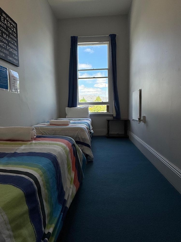 Gladstone Grand Hotel Twin Room 2