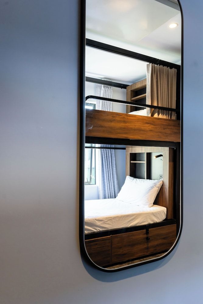 Haka House Wellington Bed in 6 Bed Dorm - Ensuite 6