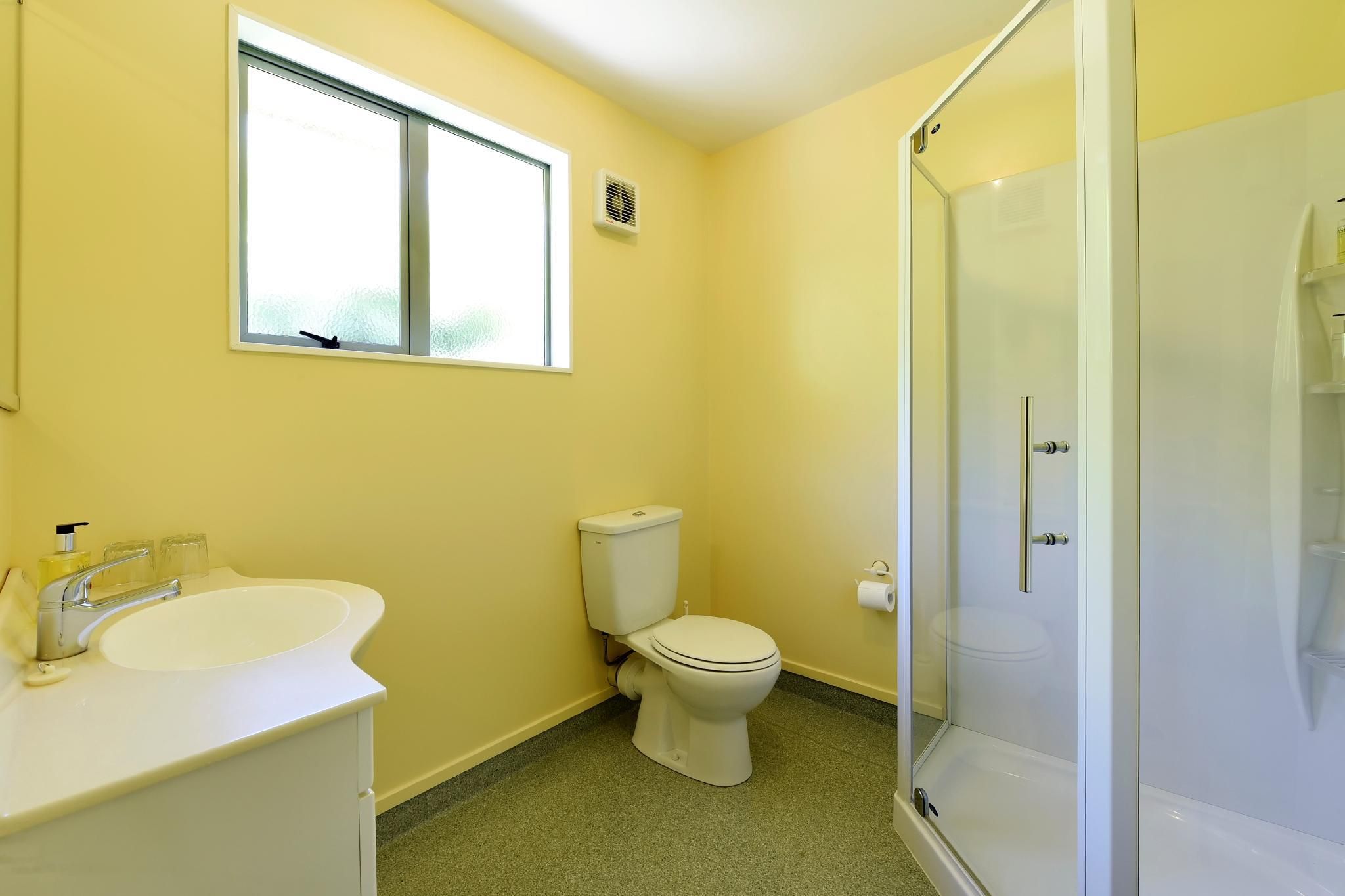 2 Bedroom