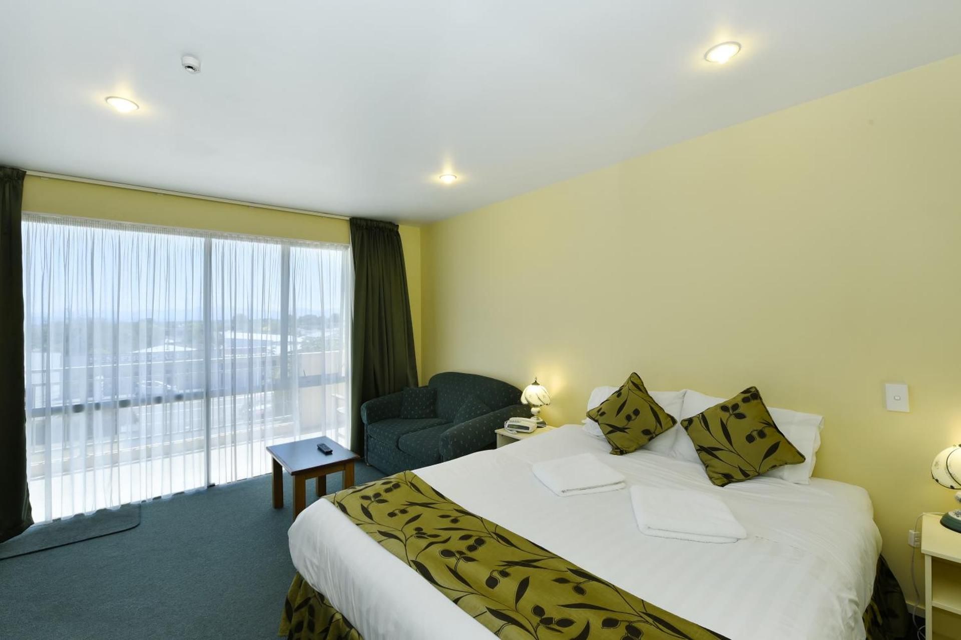 Abelia Motor Lodge Studio Apartment