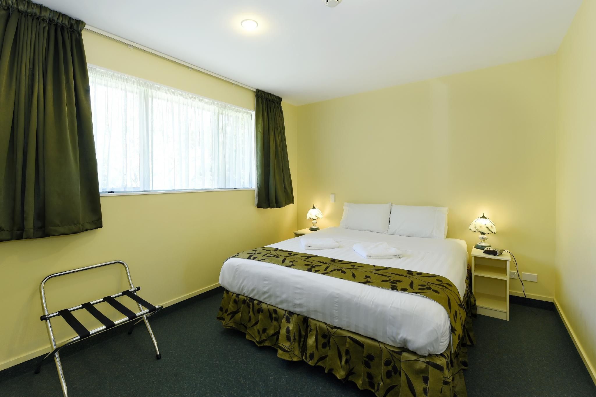2 Bedroom