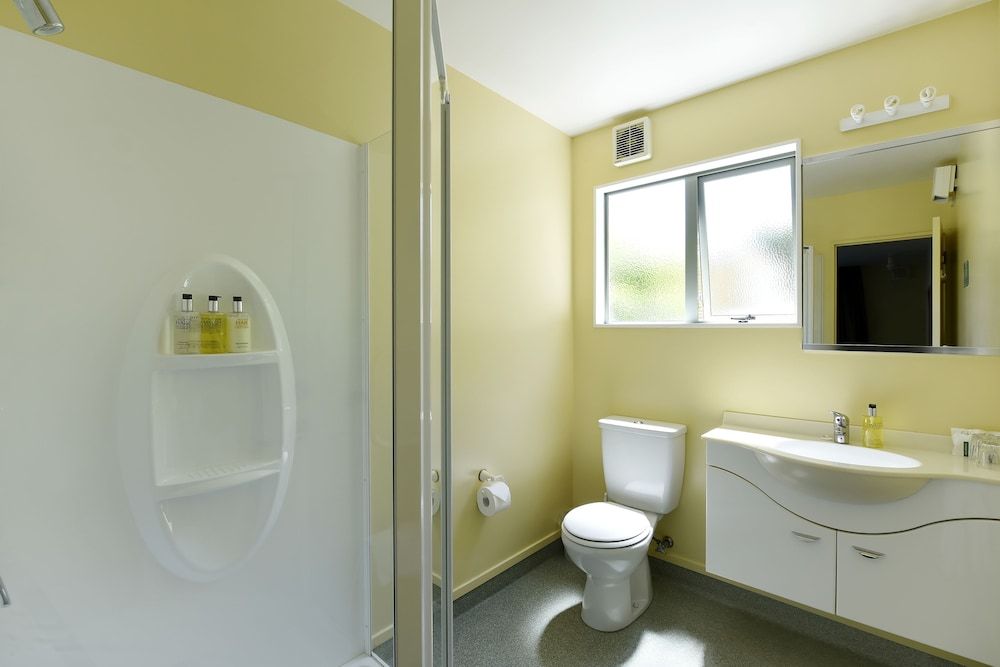 Abelia Motor Lodge 2 Bedroom Type B 8