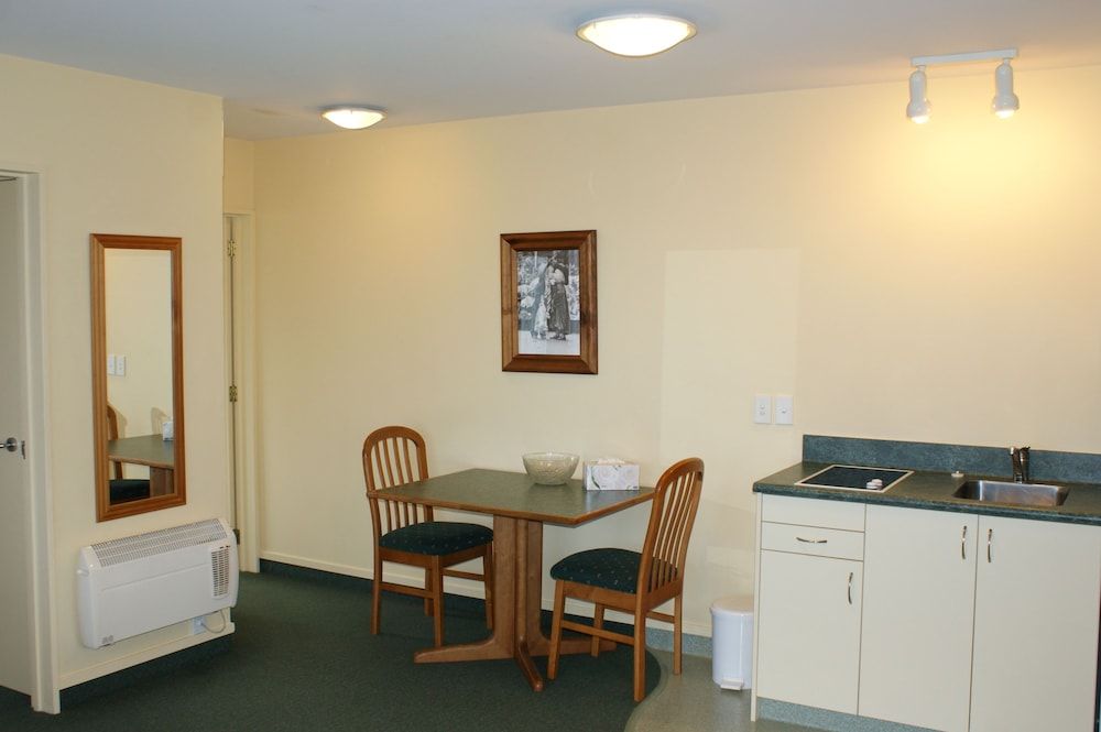 Abelia Motor Lodge Standard Suite, 1 Bedroom 14