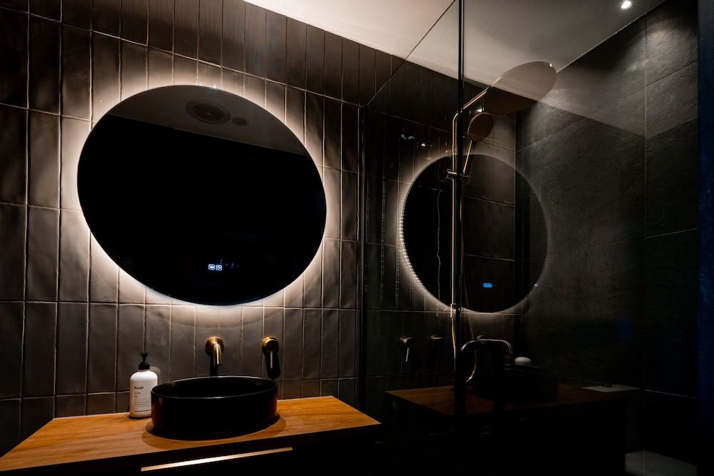 The Cobbler Hotel Studio Suite 17