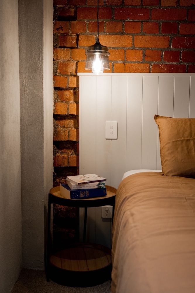 The Cobbler Hotel Double Room Single Use, 2 Bedrooms 2