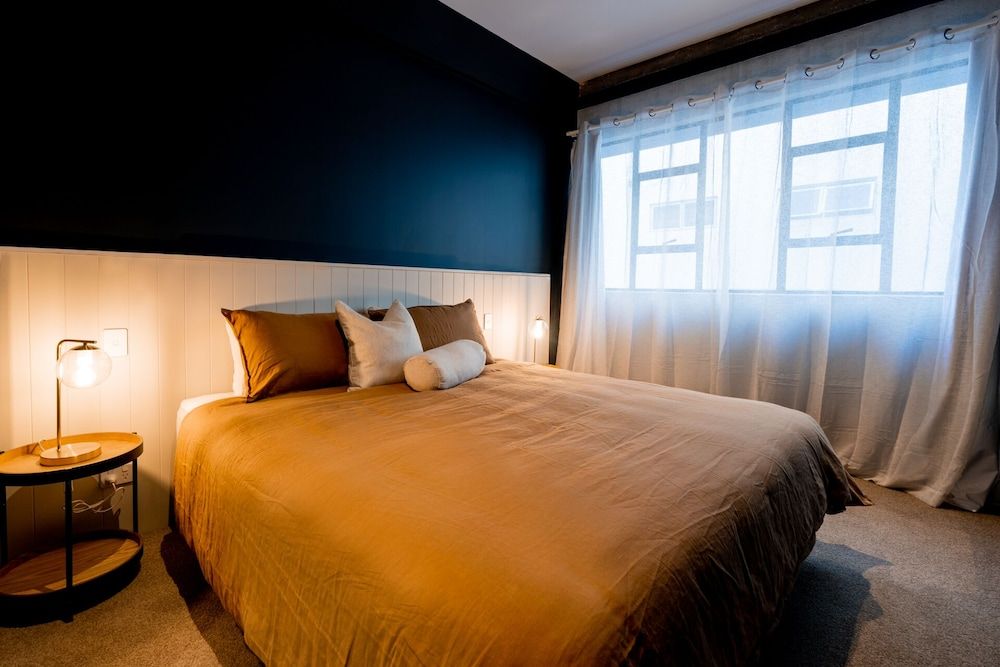 The Cobbler Hotel Studio Suite 6