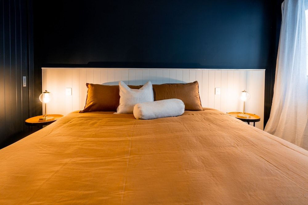 The Cobbler Hotel Studio Suite 8