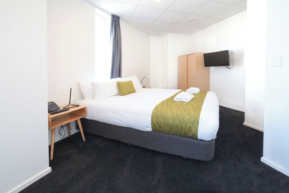 Classic Studio, 1 Queen Bed
