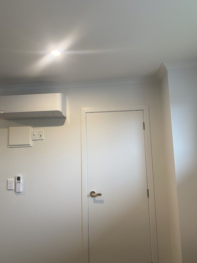 Norton Motel Standard Studio 9