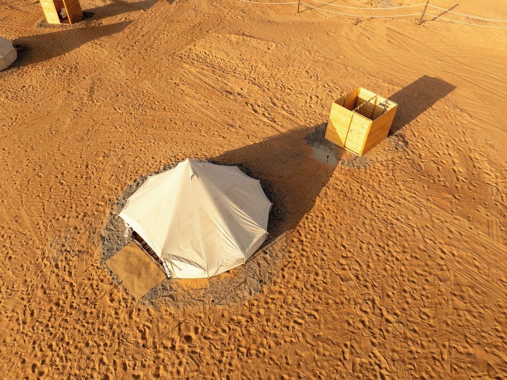 Twilight dunes By Miracle Oman Deluxe Tent 2