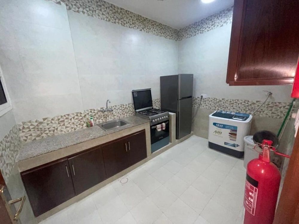 Red-15 - Bn Saif Family Apartment, 2 Bedrooms, Kitchen 13