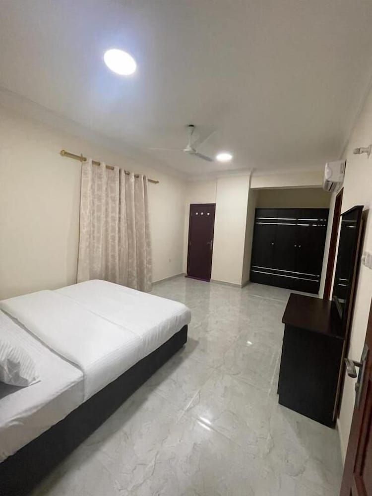 Red-15 - Bn Saif Family Apartment, 2 Bedrooms, Kitchen 2