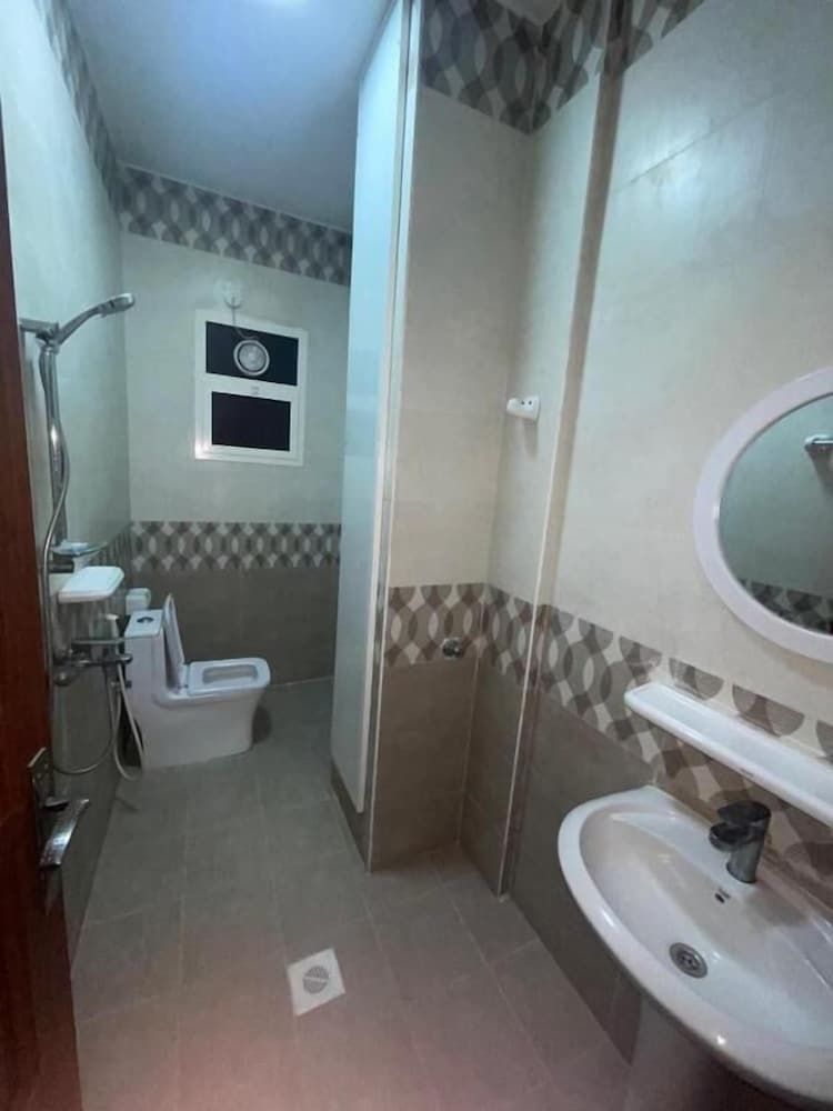 Red-15 - Bn Saif Family Apartment, 2 Bedrooms, Kitchen 14