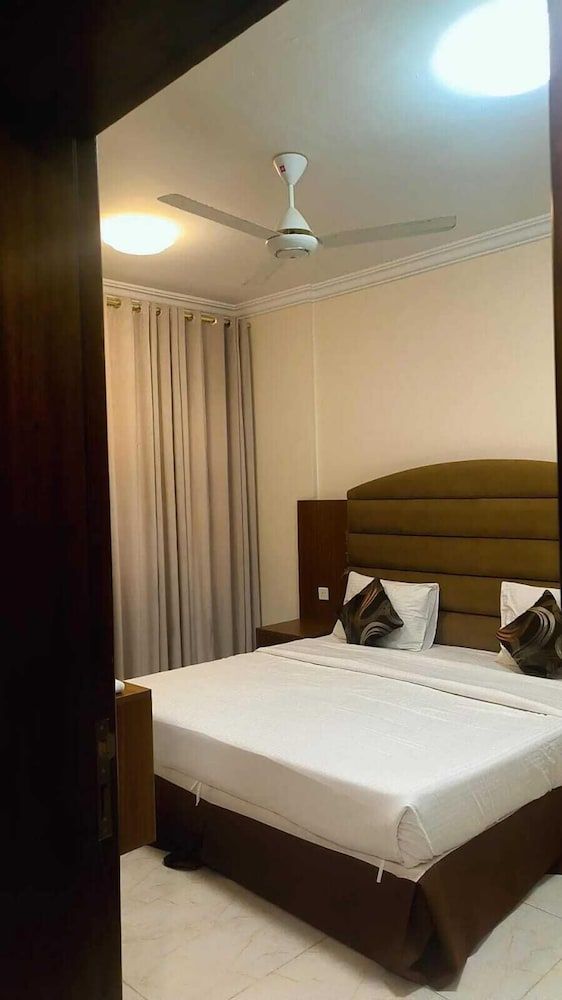 STAR HOUSE AL SALAM St Business Studio 2