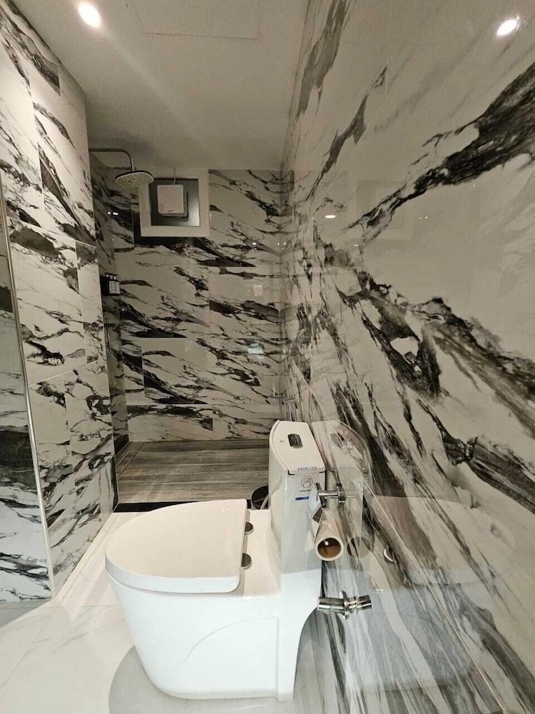 Royal Plaza Hotel - Duqm Standard Suite 5