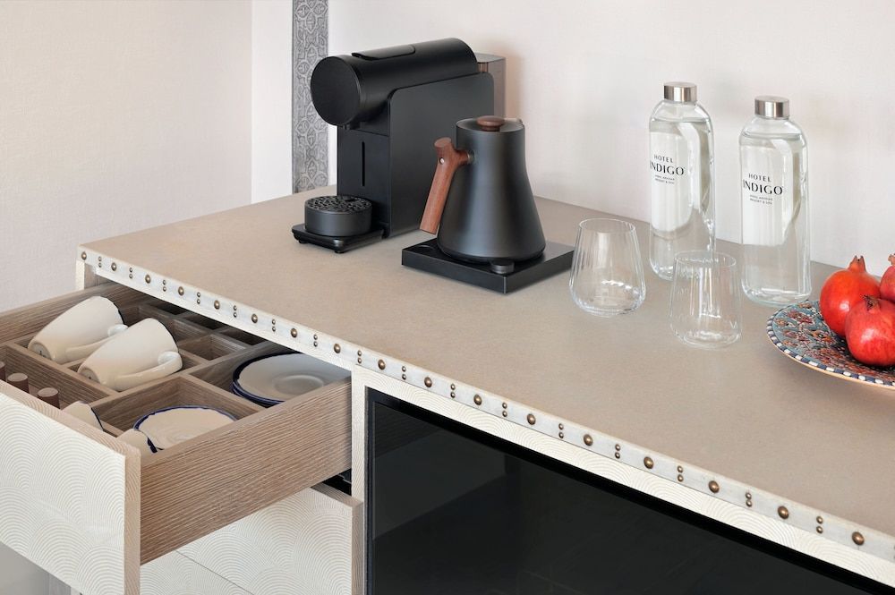 Hotel Indigo Jabal Akhdar Resort & Spa by IHG Suite, 2 Bedrooms, Terrace (Canyon View) 5